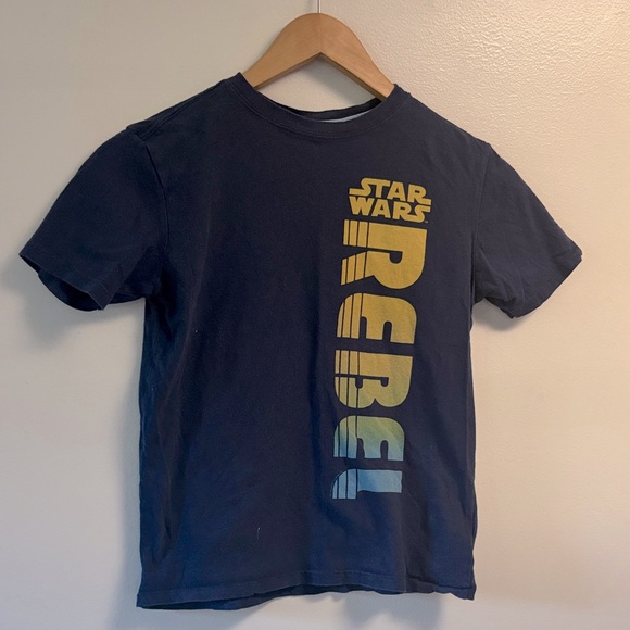 Gap + junk food Star Wars Rebel Graphic Tee - Navy and Yellow sz M 8-10 - Picture 1 of 6